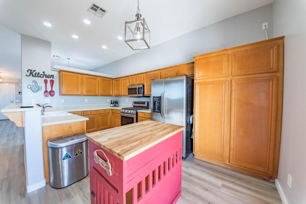 Gorgeous Las Vegas Home With Rv Parking Exterior foto